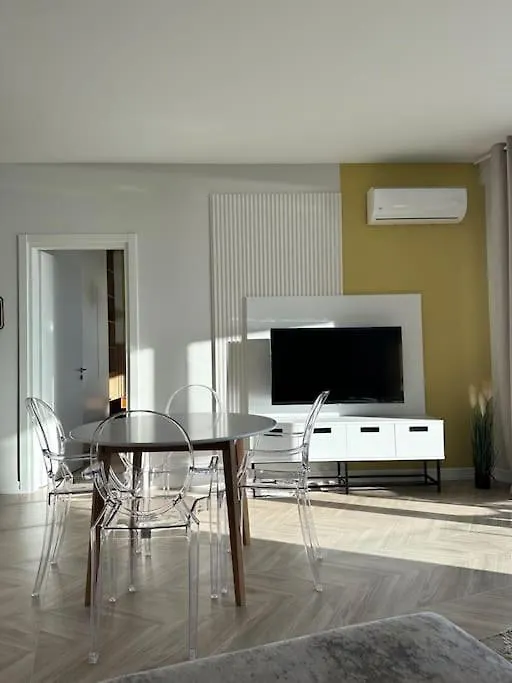 Victoria Apartment Sarandë